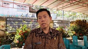 Potret-Kepala-Puskesmas-Bunaken-Dr-Stanly.jpg