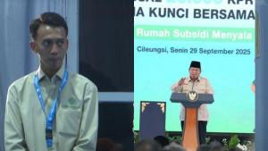 Presiden-RI-Prabowo-Subianto-menaruh-hormat-pada-Angga-Budi-Kusuma-dan-Ridwan.jpg