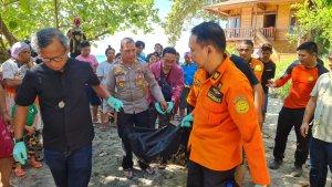 Proses-evakuasi-mayat-yang-ditemukan-di-pantai-Kawis-Kombi-Minahasa-Rabu-1242023fgjjhgj.jpg