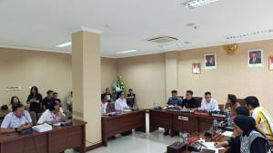Rapat-Dengar-Pendapat-Komisi-I-DPRD-Sulut-bersama-KPID-Senin-13102025gjui7890789jk800.jpg