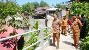Richard-Sualang-kembali-melaksanakan-turun-lapangan-di-Kecamatan-Paal-2.jpg