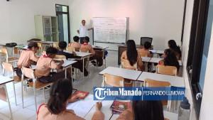 SEKOLAH-RAKYAT-Suasana-belajar-di-Sekolah-Rakyat-Menengah-Pertama-21-Manadoli90.jpg