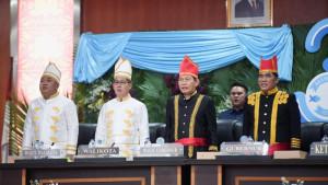 SINERGI-Gubernur-YSK-menghadiri-rapat-paripurna-HUTghfgh87hghjgh.jpg