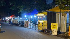 SUASANA-Potret-Street-Food-Flamboyan-di-Sario-Kota-Baru-Kota-Manadohfghfghyu79789hgg.jpg