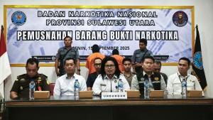 Senin-1582025-BNNP-Sulut-memusnahkan-barang-bukti-narkotika.jpg