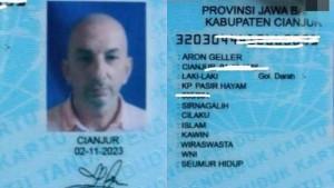 Seorang-warga-negara-Israel-bernama-Aron-Geller-memiliki-KTP-elektronik-Indonesia.jpg