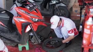 Servis-rutin-sepeda-motor-Honda-di-AHASS-memberi-hgjghjyi8797899k987.jpg