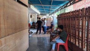 Suasana-rumah-duka-Micky-Ricky-Sepang-anggota-KPPS-TPSjkghkjgk.jpg