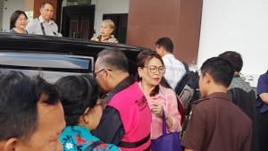 Suasana-seusai-sidang-lanjutan-kasus-dugaan-korupsi-dana-hibah-Pemprov-Sulut-ke-GMIM.jpg