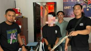 TANGKAP-Tim-Tarsius-Polres-Bitung-mengamankan-seorang-remaja-berinisialki9890.jpg