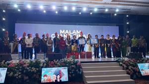 TUGAS-BARU-Potret-Grand-Final-Pemilihan-Nyong-dan-Noni-Suhgjkghkgh789hjkkh.jpg