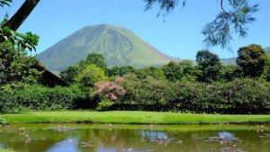 Taman-Kelong-Kota-Tomohon-Sulawesi-Utara-Dijuluki-sebagai-New-Zealand-nya-Sulawesi.jpg
