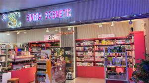 Toko-Sintia-Cosmetic-sudah-dibuka-di-Lantai-Dasar-itCenter-Manado-Foto.jpg
