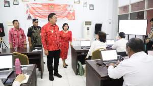 Ujian-Wakil-Bupati-Minahasa-Tenggara-Mitra-Fredy-TudaGHGFJHUI80LK9KLJLJ.jpg