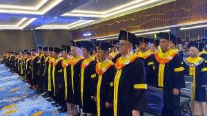 Universitas-Terbuka-Manado-gelar-acara-Wisuda-program-Diplkjhjkhjk.jpg