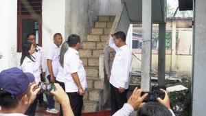 Wali-Kota-Bitung-Hengky-Honandar-kebakaran-agf.jpg