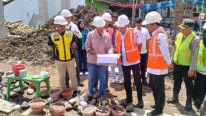 Weny-Gaib-didampingi-oleh-Wakil-Wali-Kota-Kotamobagu-Rendy-Virgiawan-Mangkat.jpg