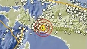 gempa-bumi-di-wilayah-Kabupaten-Dogiyai-Papua-Sabtu-15-November-2025.jpg
