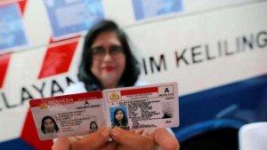 ilustrasi-perpanjangan-sim-a-dan-c-456dfh.jpg