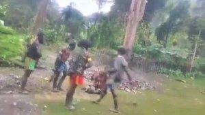kkb-papua-pimpinan-joni-botak-dan-lewis-kogoya-saling-serang-terlibat-baku-tembak-di-puncak-jaya.jpg