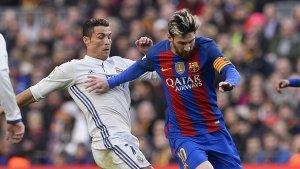 lionel-messi-dan-cristiano-ronaldo-saat-laga-el-clasico-real-madrid-vs-barcelona.jpg