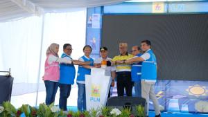 meresmikan-pengoperasian-pasokan-listrik-sebesar-30-juta-VA.jpg