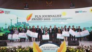pln-juara-jurnalis2.jpg