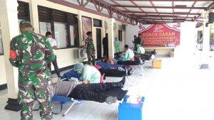 satuan-brimob-polda-sulut-membuat-kegiatan-donor-darah-jumat-6112020.jpg