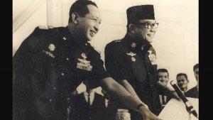 sejarahhari-ini-pada-53-tahun-silam-presiden-soekarno-serahkan-kekuasaan-ke-soeharto.jpg