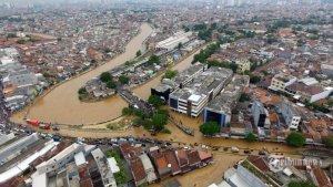 suasana-ibu-kota-dki-jakarta-sedang-di-terjang-banjir.jpg