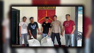 ua-orang-pria-asal-Minahasa-Utara-ditangkap-Polsek-Mapanget.jpg