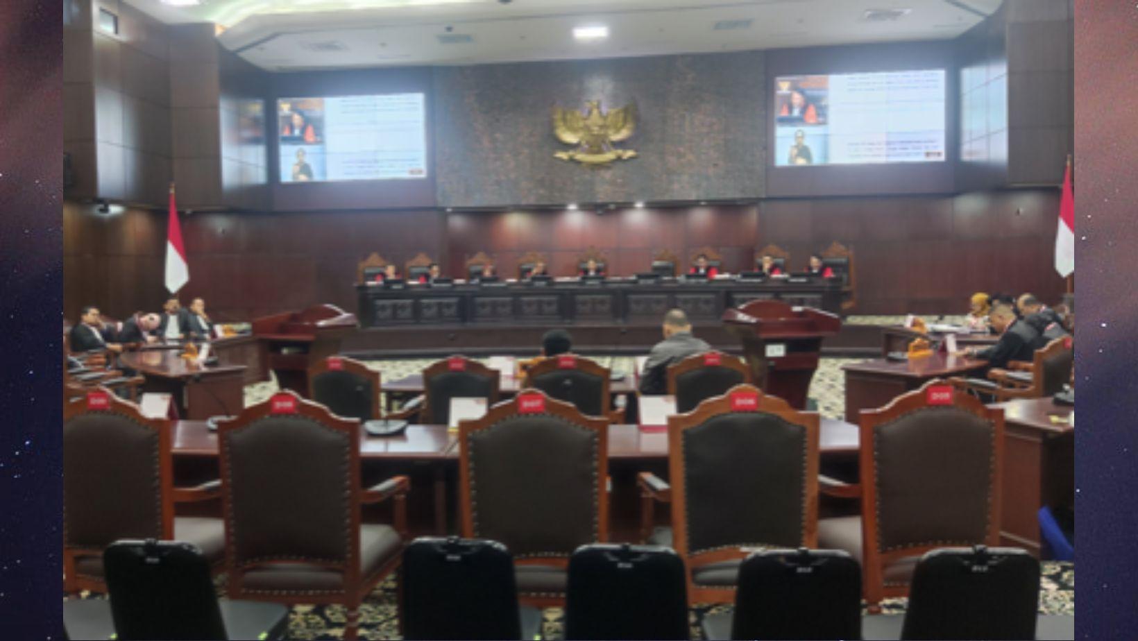 060624-sidang-MK.jpg