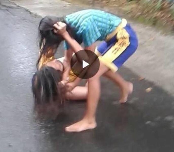 10 Perkelahian Siswi Pernah Hebohkan Sulut - Rebutan Pacar, Saling Ejek, hingga Berujung Penikaman