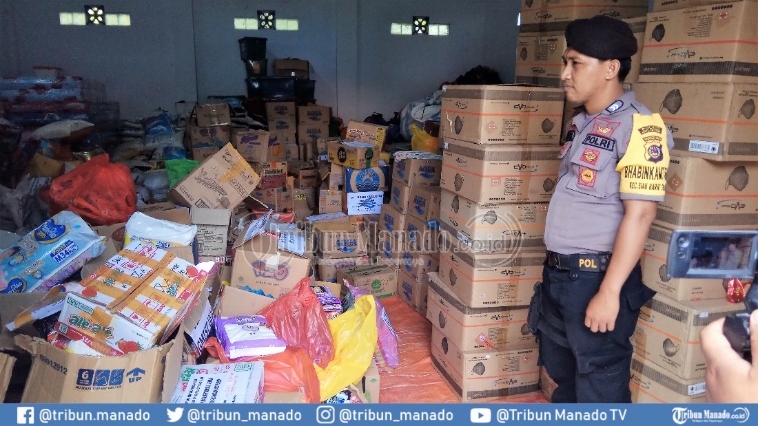 10-ton-sembako-habis-untuk-pengungsi-karangetang-selama-2-pekan-stok-masih-ada.jpg
