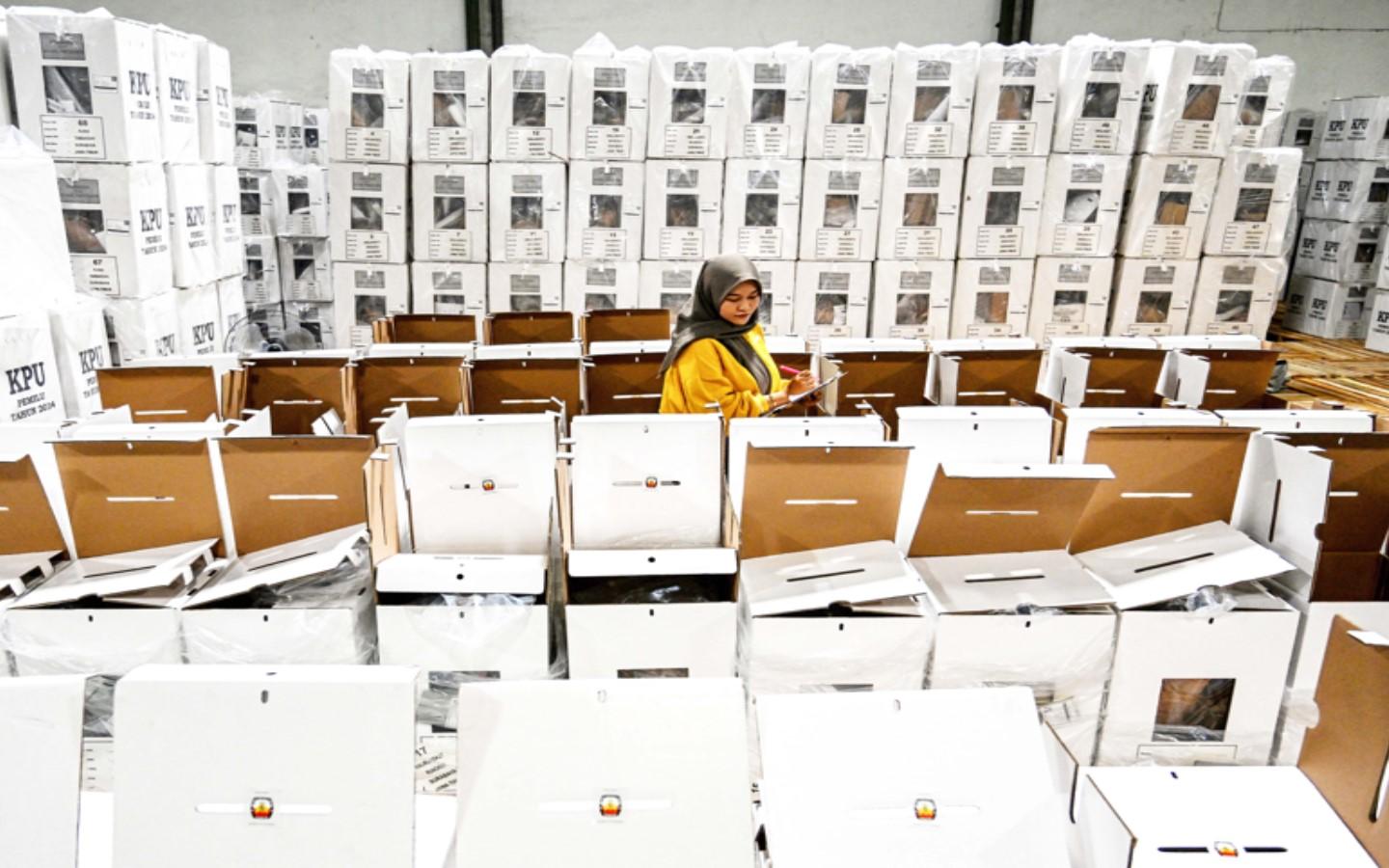 Dua Hari Menuju Pemilu 2024: KPU Jelaskan Syarat Mencoblos dengan Bawa KTP