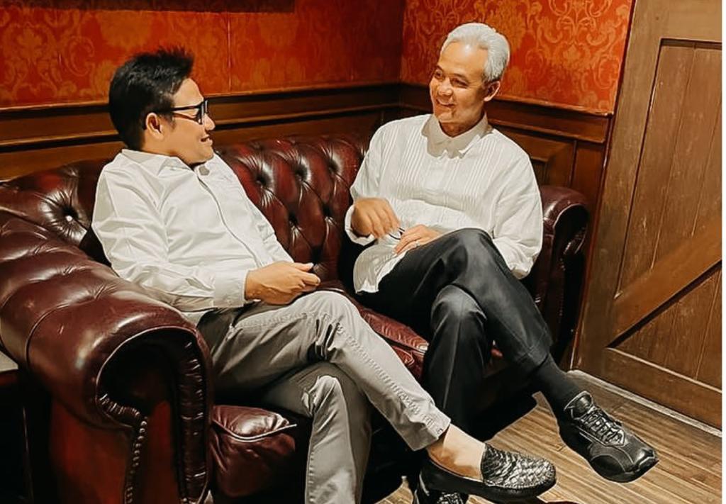 Pantas Ganjar Pranowo Berikan Hadiah Burung Lovebird Untuk Cak Imin, Ternyata Ada Makna Mendalam