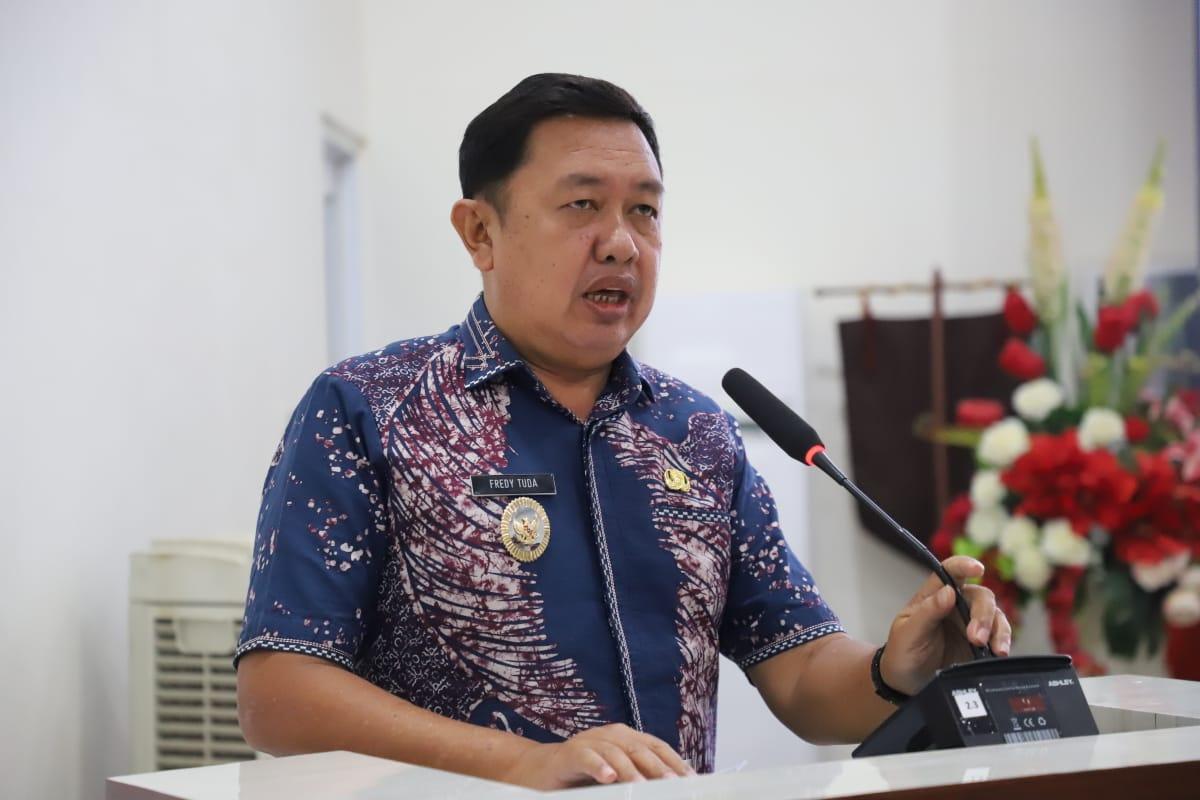ATLET-Wabup-Mitra-Fredy-Tuda-memberikan-apresiasi-atas-pencapaianlo0.jpg