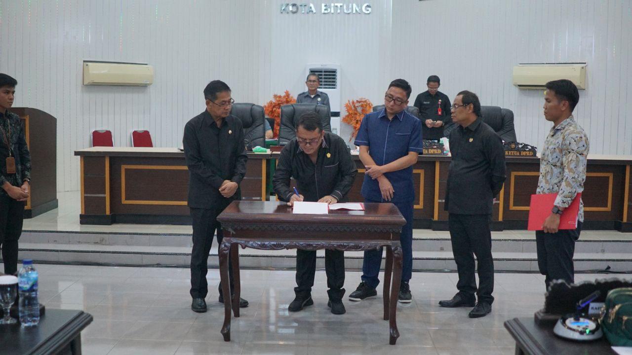 Berikut Fraksi yang Terima Ranperda Pajak Daerah dan Retribusi Daerah Kota Bitung Sulawesi Utara