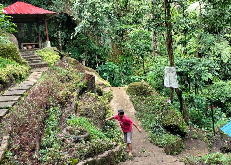 Lokasi Wisata Air Terjun Kulung-kulung dan Tu'nan Ditata Kembali Pemdes Wiau Lapi Minsel
