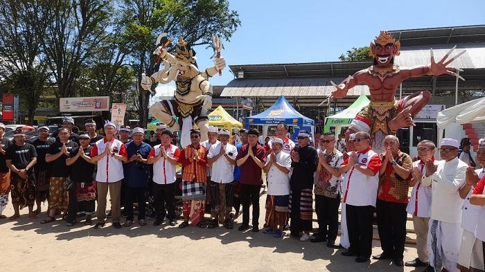 Andrei-Angouw-membuka-pawai-ogoh-ogoh-Jelang-Hari-Raya-Nyepi.jpg