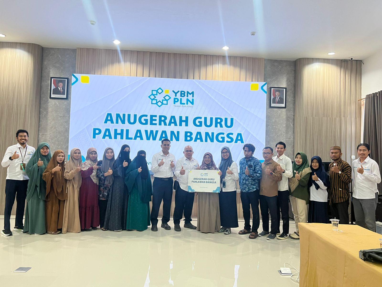 YBM PLN Berikan Apresiasi untuk Guru Honorer di Program Anugerah Guru Pahlawan Bangsa