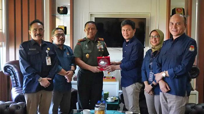 Audiensi-Komisioner-KPU-Sulut-di-Kodam-XIII-Merdeka-Selasa-23-Januari-2024.jpg