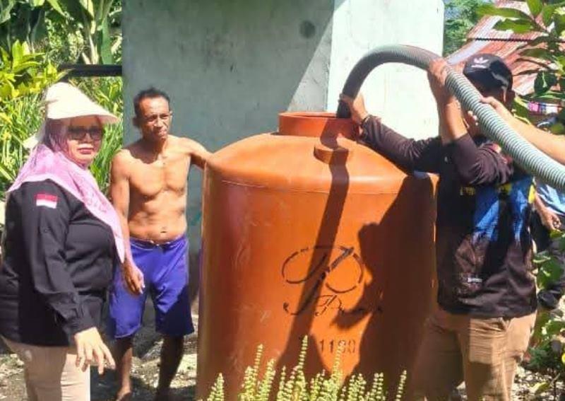 Kekeringan Melanda Bolmong Utara, Pemerintah Salurkan Air Bersih ke Masyarakat Terdampak - Tribunmanado.co.id