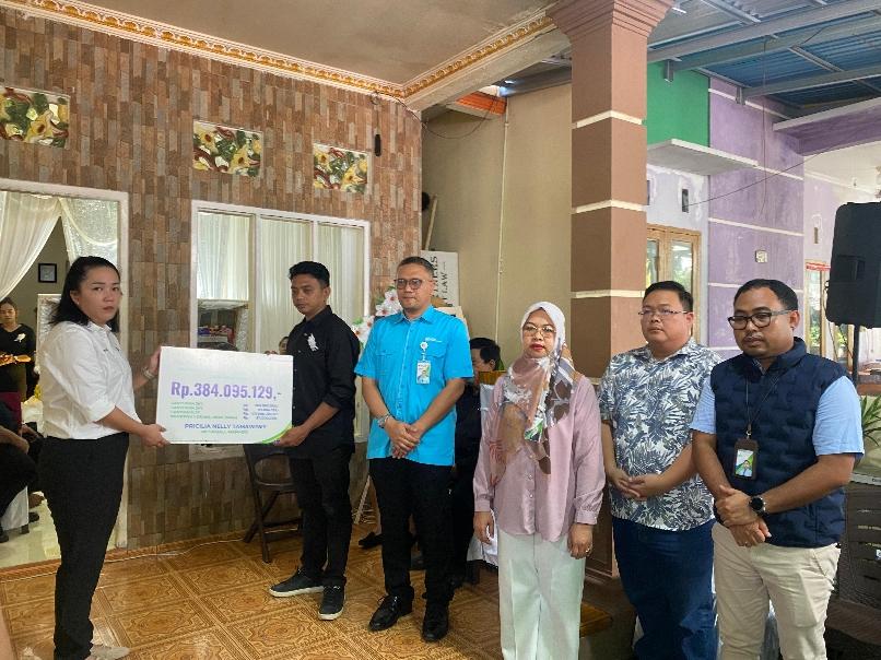 BPJS-Ketenagakerjaan-kepada-ahli-waris-Pricilia-Tamawiwy.jpg