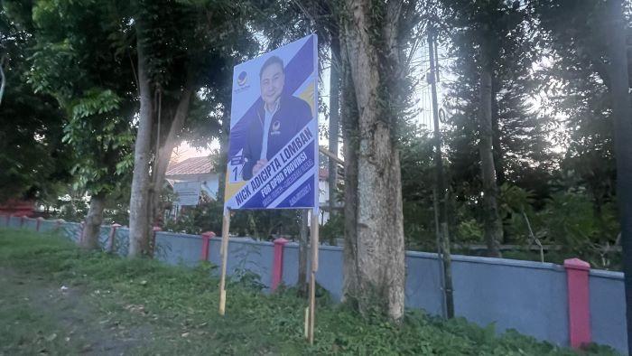 Jawaban Nick Lomban Soal Baliho Caleg Dirinya di Depan UPTD BLK Bitung, Padahal Dilarang KPU