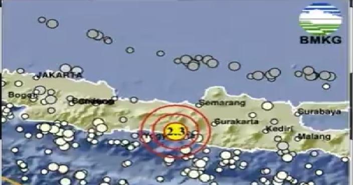 Baru-saja-terjadi-gempa-bumi-di-Purwerojo-Jawa-Tengah-Jateng-oo.jpg