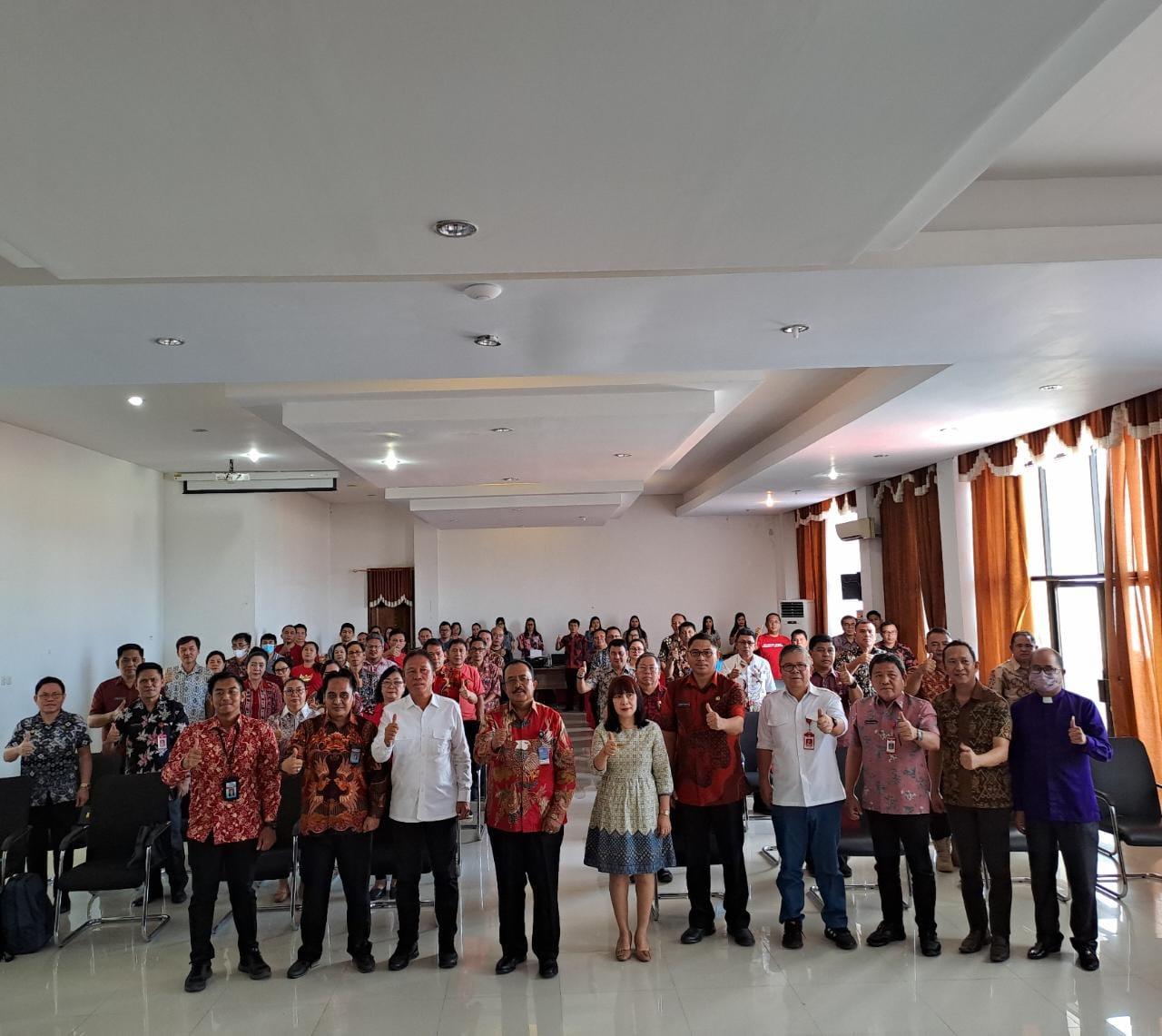 Franky Wongkar Tutup Bimtek Penyusunan Register Resiko BPKP Sulut di Minsel