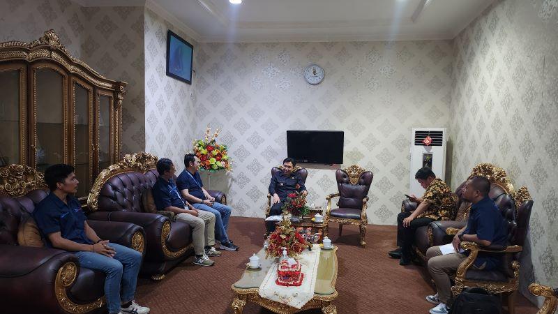 Pimpinan Tribun Manado Kunjungi Sangihe, Bahas Potensi Bersama Michael Thungari-Tendris Bulahari