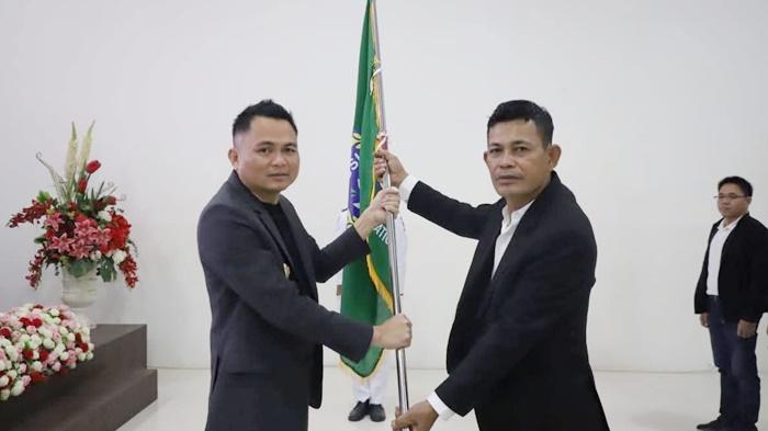 Bupati-Minahasa-Tenggara-Mitra-Ronald-Kandoli-sfaghsfj.jpg