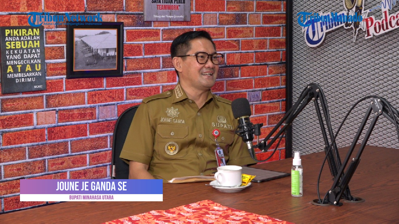 Bupati-Minut-Joune-Ganda-tampil-sebagai-narasumber-Podcast-Tribun-Ngopi.jpg